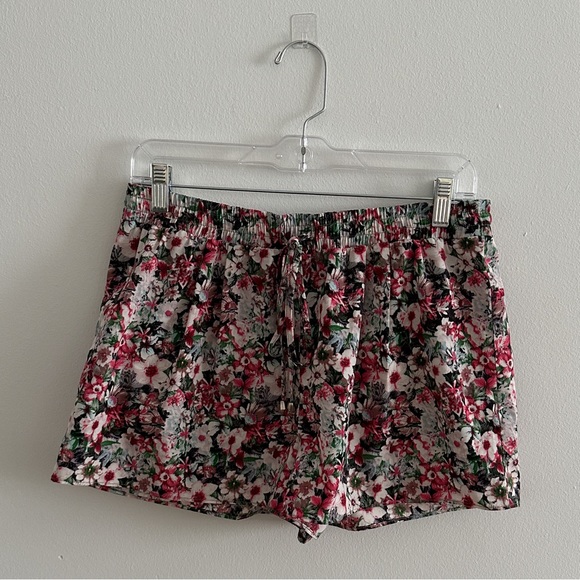 Floral Print Silky Lounge Shorts One Size (Size L - Check Measurements) - Picture 1 of 5